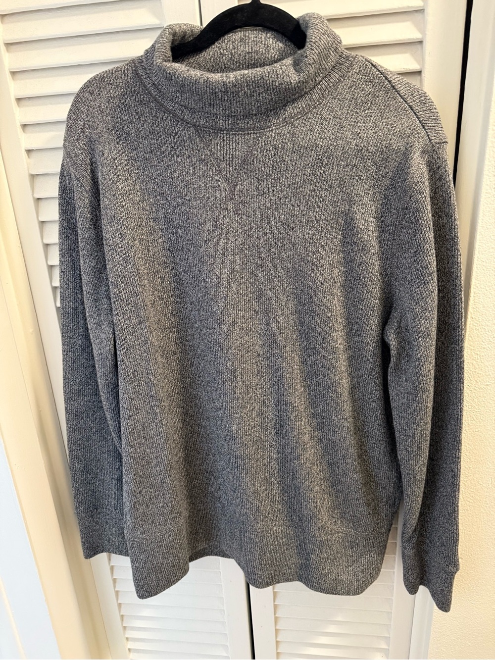 Banana Republic Men's Gray Turtleneck Sweater